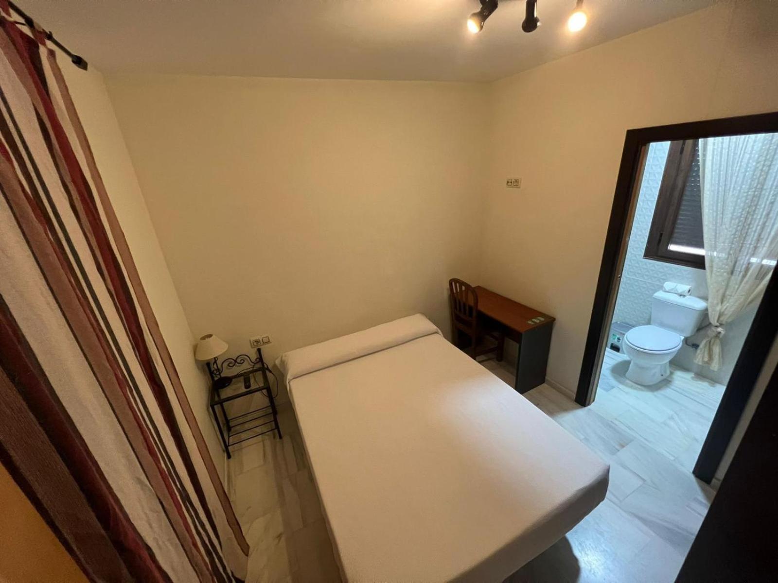 Hostal El Pasaje Puente Genil Ngoại thất bức ảnh