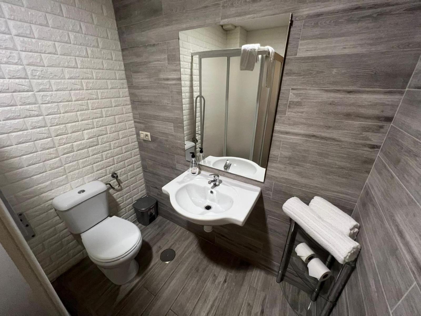 Hostal El Pasaje Puente Genil Ngoại thất bức ảnh