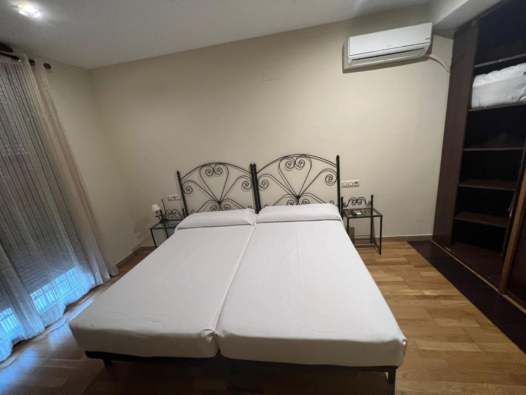 Hostal El Pasaje Puente Genil Ngoại thất bức ảnh